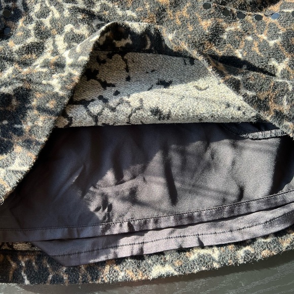 2 for 10🌸 Greylin leopard skirt - Picture 3 of 4
